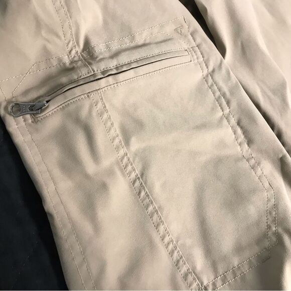 Eddie Bauer Men's Beige Cargo Pants - Picture 2 of 4